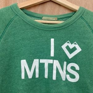 I heart mountains crewneck sweater